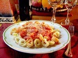 Tortellini al sugo