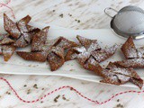 Chiacchiere con farina integrale (al forno e fritte)