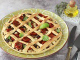 Crostata salata veloce con melanzane e pomodorini