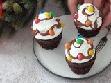 Cupcake senza burro e uova al cioccolato, decorati con frosting semplicissimo