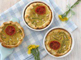 Mini quiche salate agli asparagi (ricetta vegan)