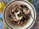 Pasta con melanzane in bianco cremosa | Ricetta vegan