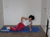 Pilates esercizi a casa con le bande elastiche