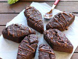 Torta vegana al cioccolato morbida, con zucchine! | Courgette chocolate cake