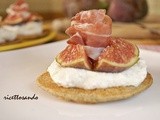 Blini di saraceno con fichi e ricotta