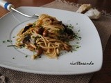 Pasta integrale con funghi e pinoli al cartoccio