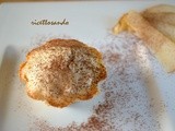 Tortine alle pere per riciclare gli albumi