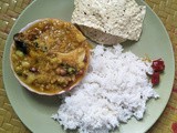 Everyday Lunch Platter : Rice, Masor muri ghonto, Chilli pickle and Papad