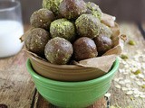 Easy No Bake Chocolate Pistachio Bites