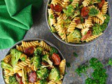 Easy Spicy Broccoli Sausage Pasta