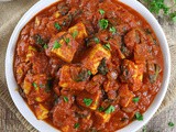 Pan Fried Tofu Curry with Tomatoes And Spinach