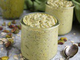 Pistachio Overnight Oats with Chia Seeds