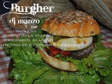 Burgher di manzo con asparagi, tomino alla piastra, pomodorini glassati, melanzane e peperone grigliati