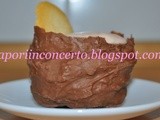 Cestini di cioccolato con crema pasticcera rosa