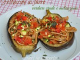 Fettuccine al farro con verdure crude e melanzana