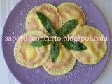 Ravioloni con ricotta e uova di quaglia