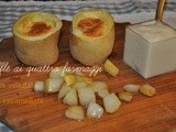 Soufflè (anche se non sembra) ai quattro formaggi con salsa vellutata e pera caramellata per l'mtc