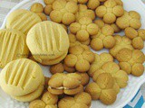 Eggless Custard Cookies / Yo-Yo Cookies / Custard Sandwich Cookies