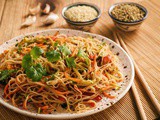 Easiest Way to Cook Appetizing Spaghetti di riso con verdure