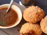 Besan Ki Kachori