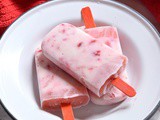 Strawberry Lassi Popsicle / Ice Bar