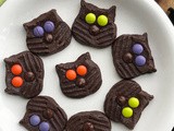 Dark chocolate black cat cookies #HalloweenTreatsWeek