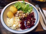 Matjes Tatar,Rote Bete Carpaccio,Weißkrautsalat,pescetarisch