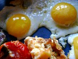 Wachteleier,Tomaten-Rührei,Kartoffel,Salat