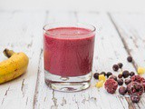 Red Berry Smoothie with Banana and Ginger