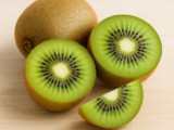 Kiwi Skin Benefits: How Vitamin c-Rich Kiwifruit Boosts Collagen