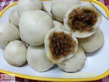 Kozhukatta Recipe / Kerala Style Traditional Kozhukatta / Steamed Rice Dumplings