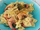 Farfalle rigate con gamberi, asparagi e bottarga