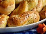 Easy Easter Greek Cookies: Koulourakia Recipe