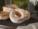 Glazed Egg Taralli Recipe: Taralli all’Uovo