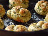 Homemade Garlic Knots with Pizza Dough