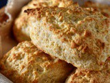 How to Make Buttermilk Biscuits: An Easy Recipe