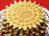 Pizzelle della Nonna: a Classic Italian Cookie