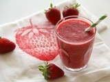 Red Fruit and Vegetable Breakfast Smoothie