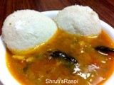 Idli with Sambhar