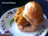 Vada Pav / Indian Burger