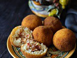 Arancini siciliani di riso con taleggio e pancetta