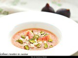 Gazpacho di melone con fichi, feta e pistacchi