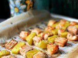 Spiedini di ananas e salmone al forno