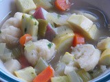 Klassisk klar suppe med melboller og grøntsager (Clear soup with dumplings and vegetables) #SoupSaturdaySwappers