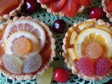 Crostatine di Frutta Fresca e . . . Caramelle? Per la felicità dei vostri bambini