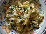 Gigli con Spinaci, Gorgonzola & Noci