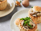 Making mushroom ragout