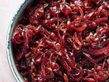 Making your own red onion chutney