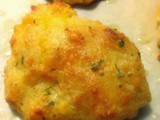 Simply Sweet Goes Savoury: Cheesy Garlic Biscuits