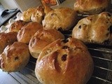 Weekly Bake Off - Hot Cross Buns